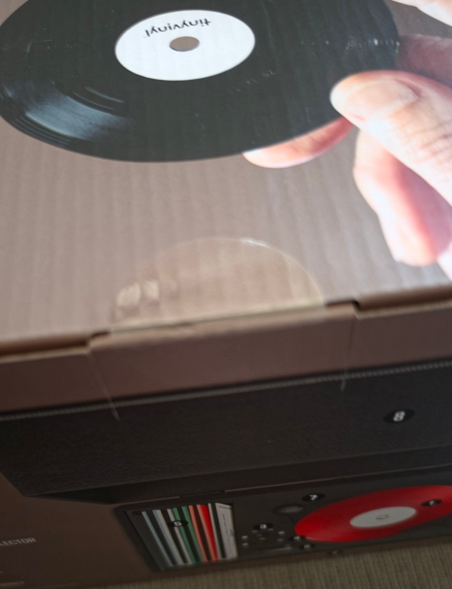 Tiny Vinyl Player